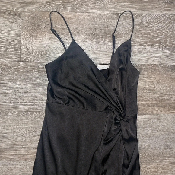 ASTR the Label Twist Front Satin Midi Dress size small black satin cocktail - Picture 3 of 8